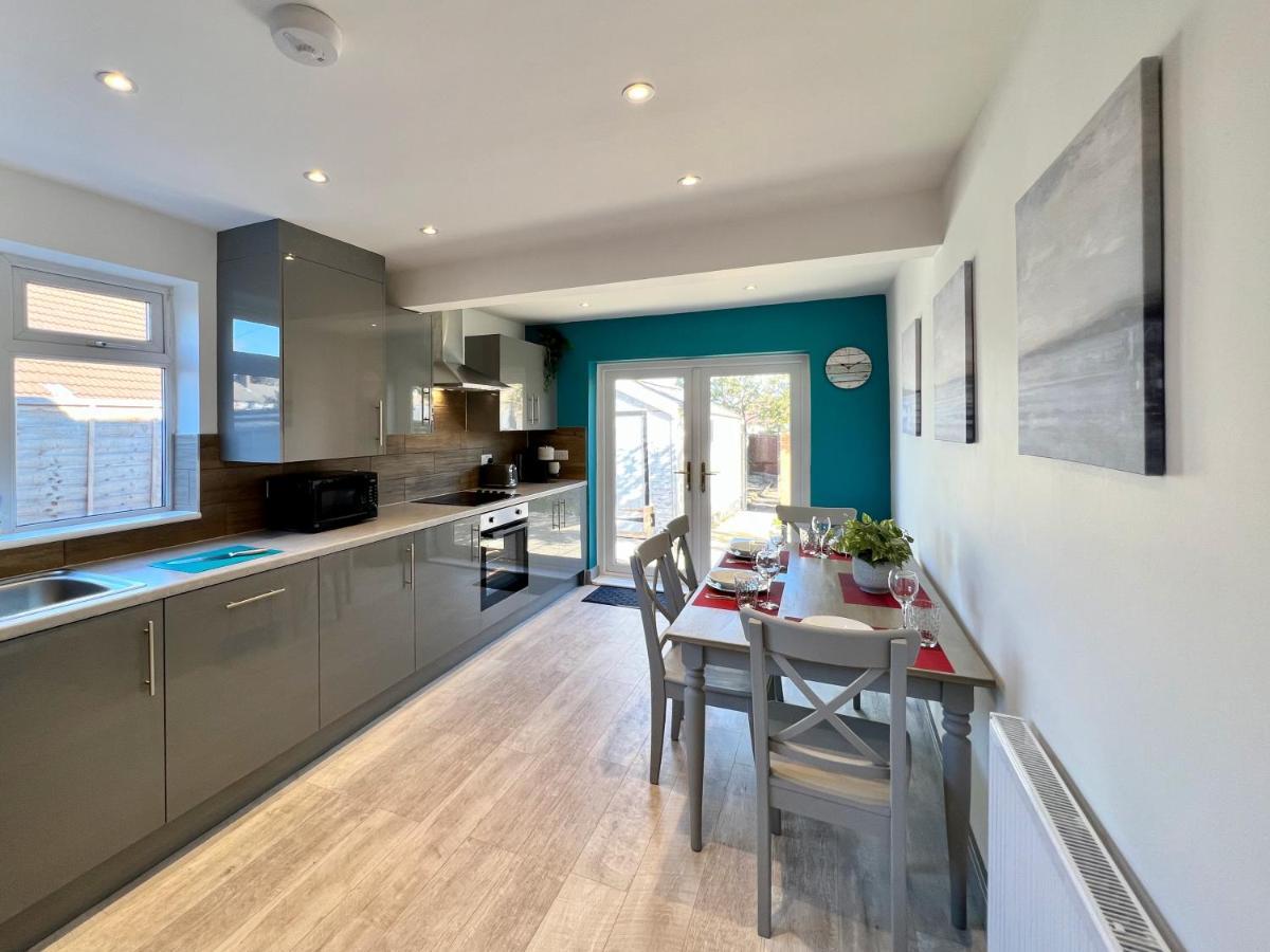 Curzon House One - Great For Contractors Or Family Holidays *
