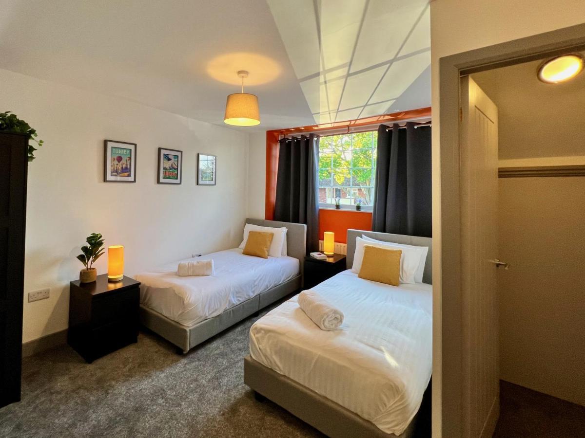 Curzon House One - Great For Contractors Or Family Holidays Holiday home Cleethorpes