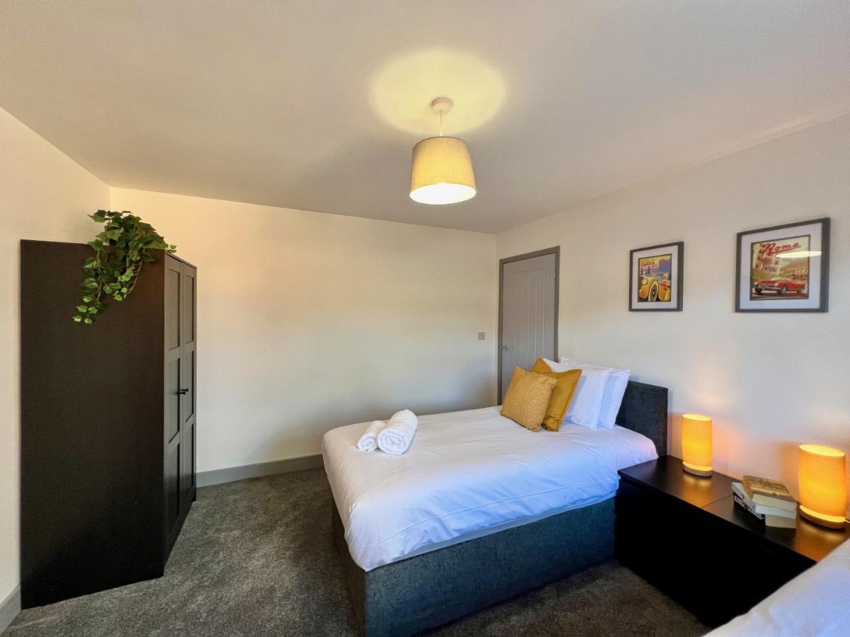 Curzon House One - Great For Contractors Or Family Holidays
