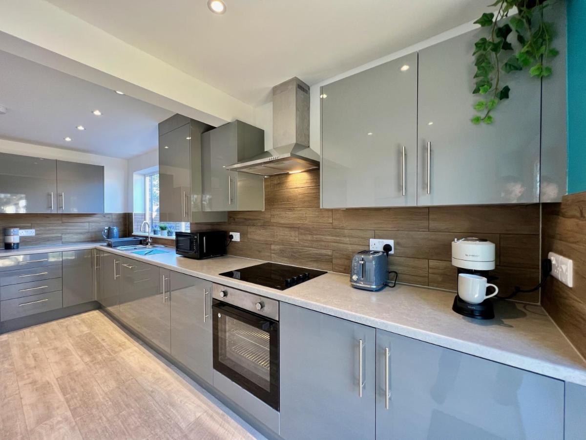 Curzon House One - Great For Contractors Or Family Holidays *