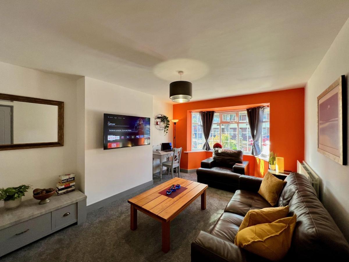 Curzon House One - Great For Contractors Or Family Holidays *